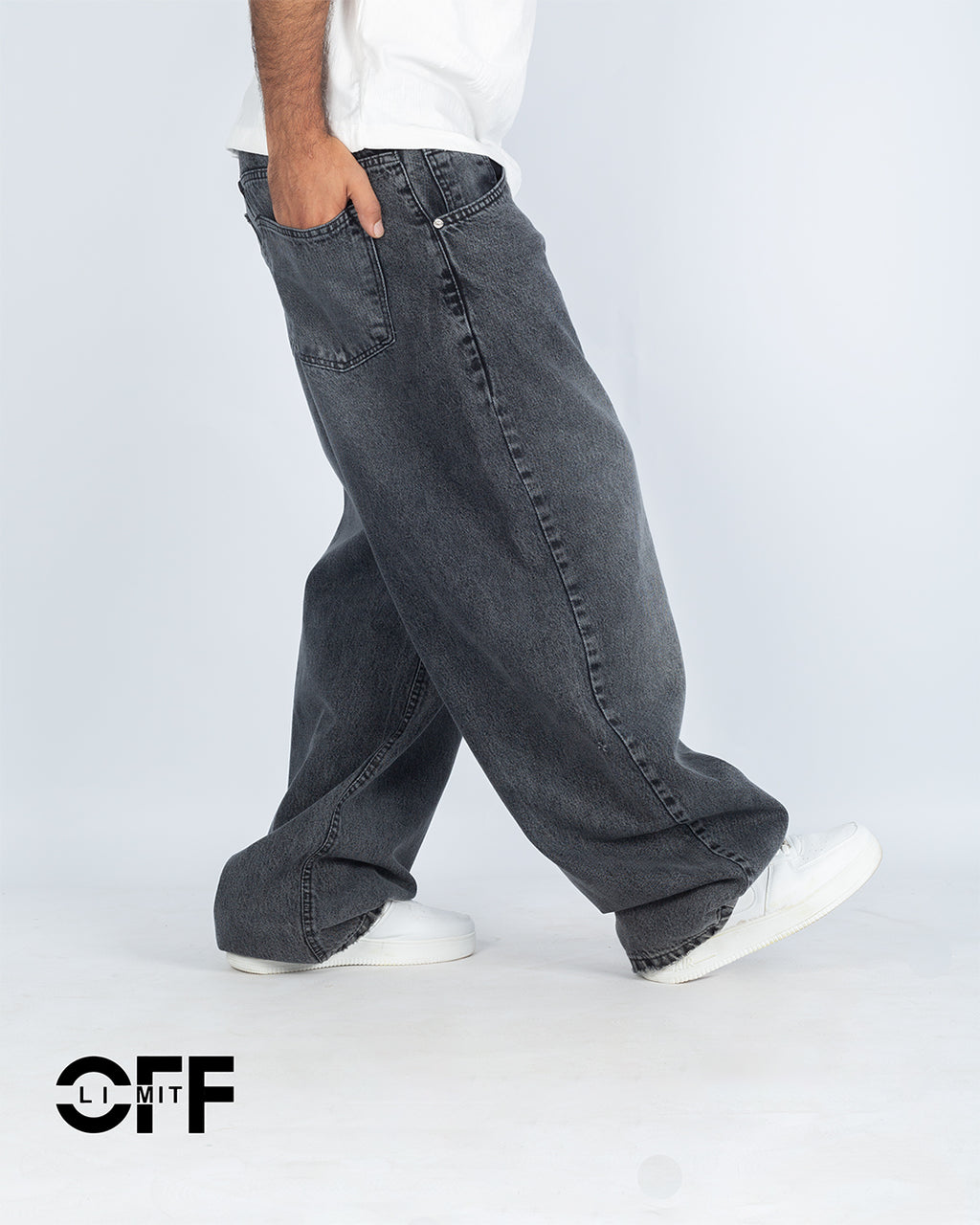 The Off-limit SUBER BAGGY Denim