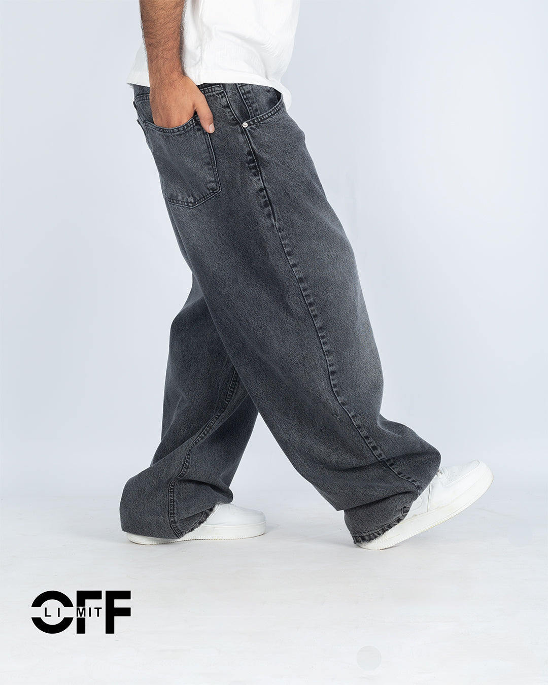 The Off-limit SUBER BAGGY Denim