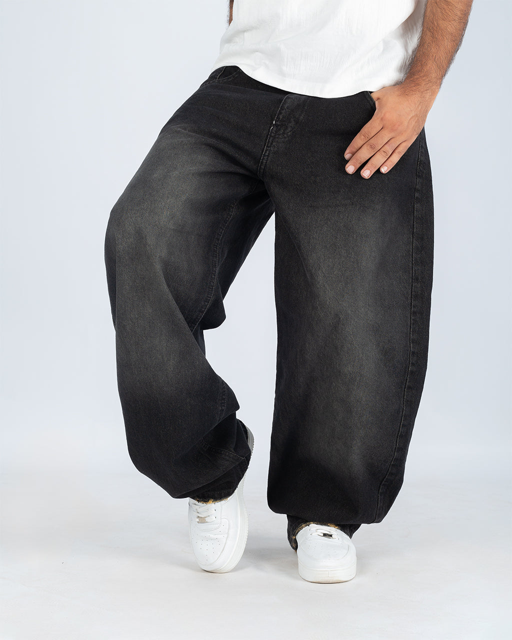 The Off-limit SUBER BAGGY Denim